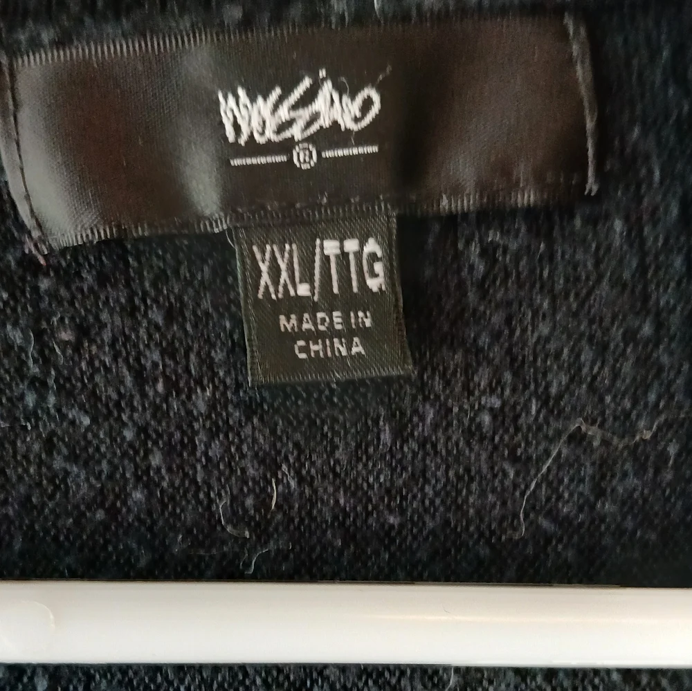 Women's XXL Mid Sleeve Black Cardigan - Picture 3 of 3